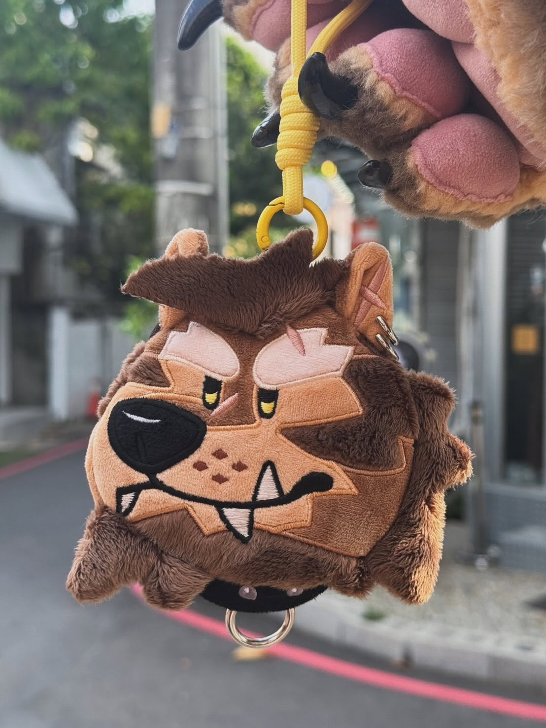 Bruno zip pouch charm